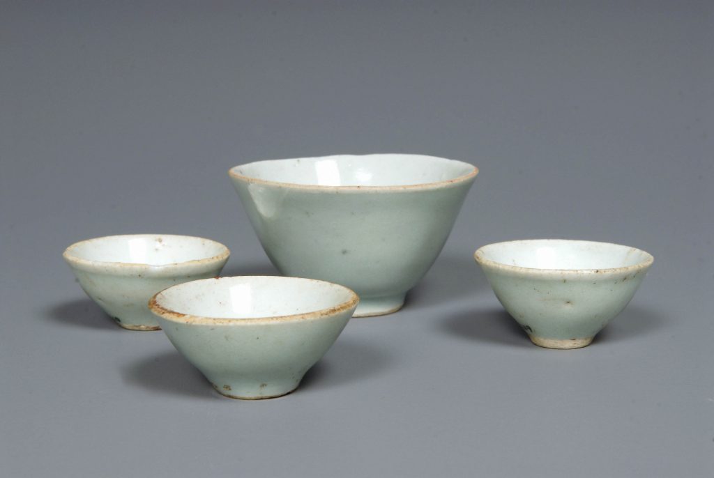 Offering Bowls. Lit Sung Goong Collection. Courtesy CADCAI